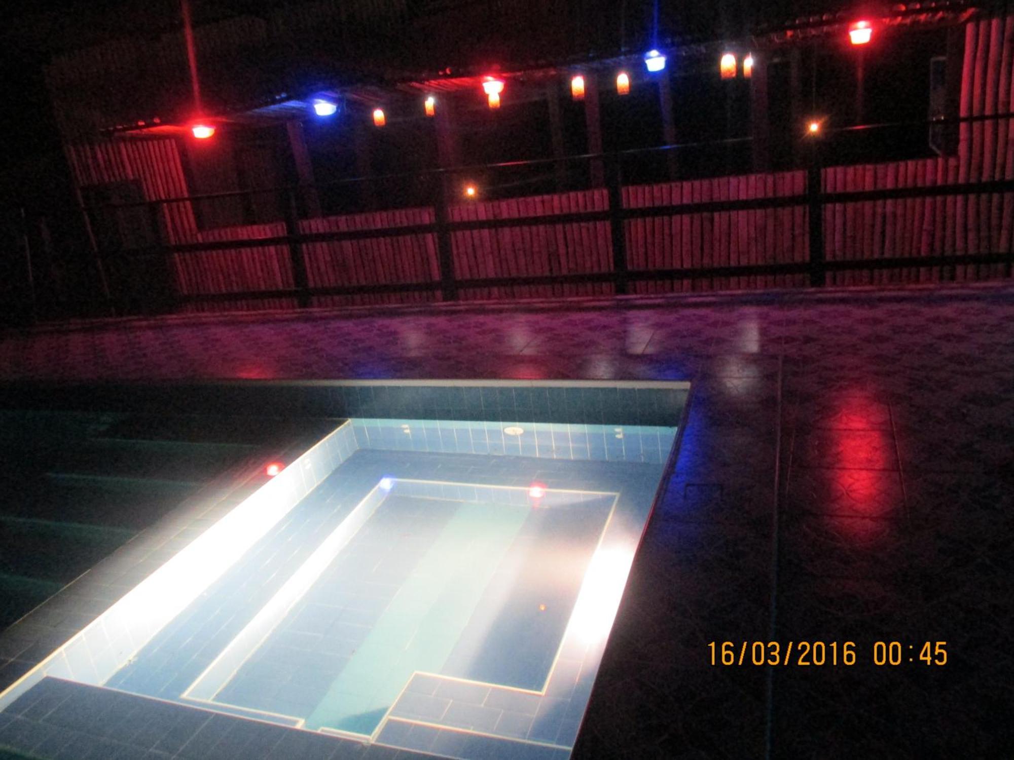 Jamaica Inn Guest House Botianaw エクステリア 写真