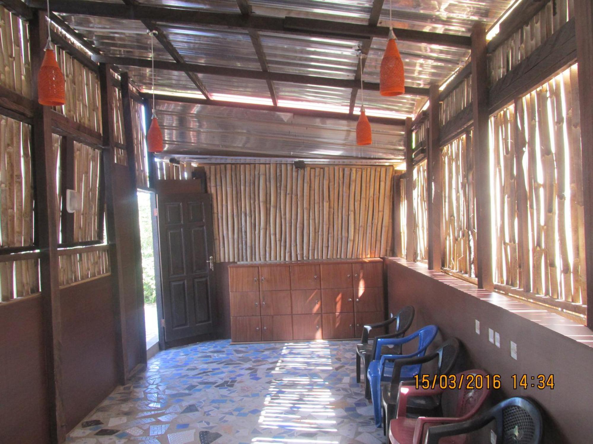 Jamaica Inn Guest House Botianaw エクステリア 写真